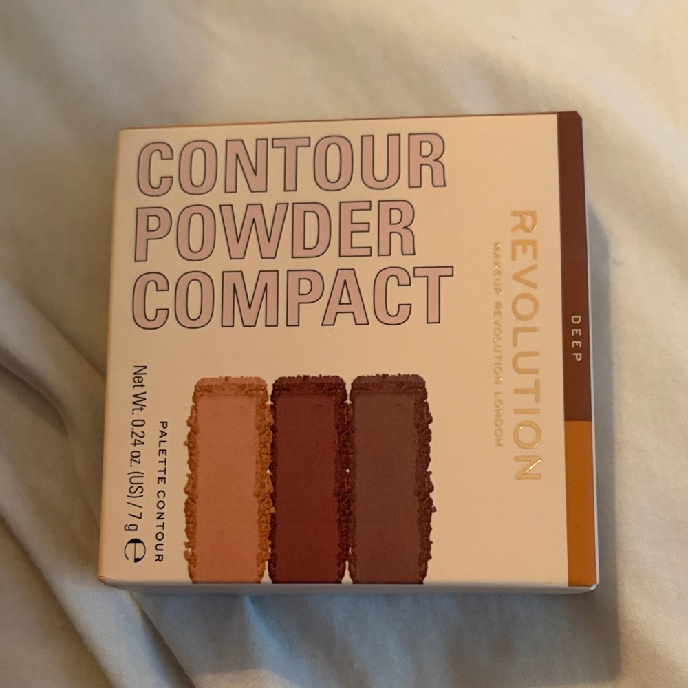 Revolution Contour Powder Compact - Rich Browns